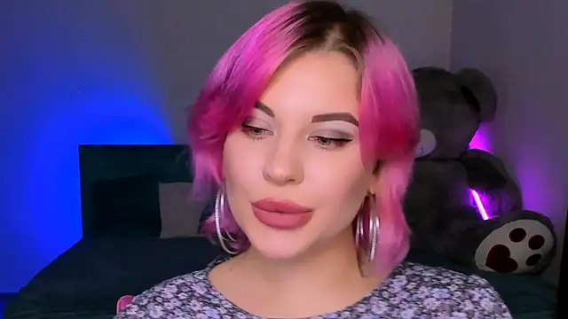 Snapshot of evaharve chatting on 01-04-25, 09:41 evaharve online show from 01-04-25, 09:41