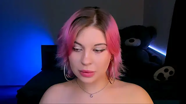 Snapshot of evaharve chatting on 01-11-25, 09:46 evaharve online show from 01-11-25, 09:46