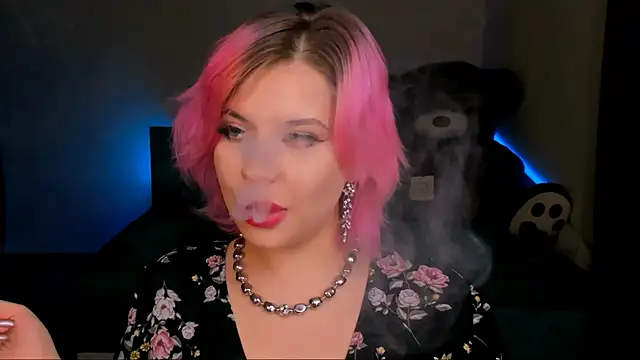 Snapshot of evaharve chatting on 02-01-25, 02:16 evaharve online show from 02-01-25, 02:16