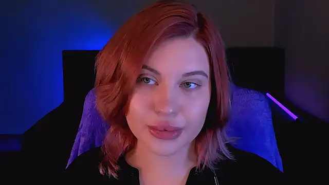 Snapshot of evaharve chatting on 10-01-25, 05:24 evaharve online show from 10-01-25, 05:24