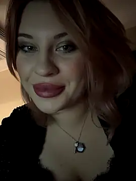 Snapshot of evaharve chatting on 10-19-25, 12:22 evaharve online show from 10-19-25, 12:22