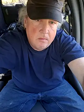 Snapshot of Bus310A chatting on 11-03-25, 04:19 Bus310A online show from 11-03-25, 04:19