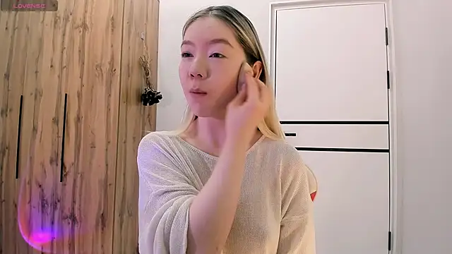 Babby Rabbit online show from 04-04-26, 12:13