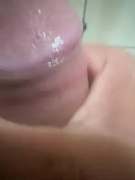 Snapshot of Henrico chatting on 01-07-25, 01:03 Henrico online show from 01-07-25, 01:03