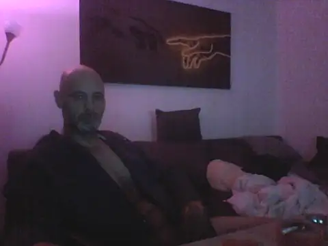 Avamereandmikel online show from 10-29-25, 02:58