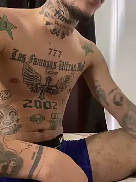 Junihn0 online show from 12-25-24, 05:15