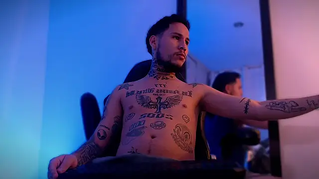 Junihn0 online show from 09-20-25, 09:49