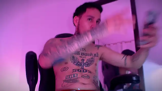 Junihn0 online show from 09-23-25, 08:56