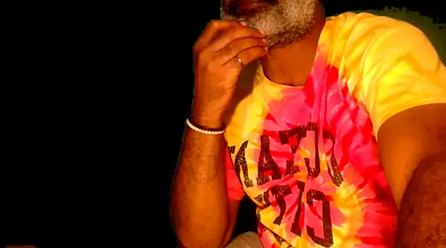 Snapshot of sinnernoir chatting on 01-17-25, 09:28 sinnernoir online show from 01-17-25, 09:28