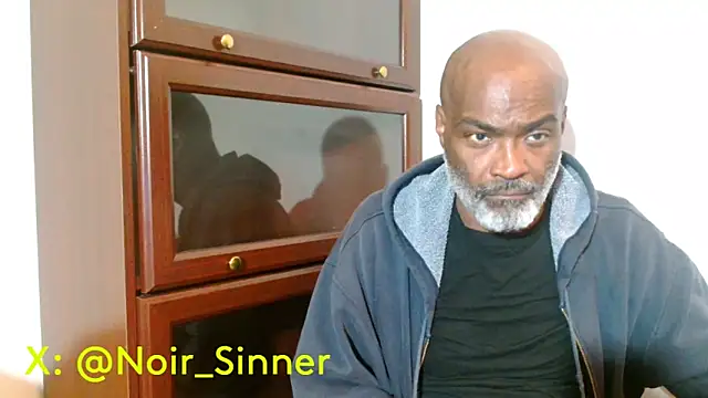 Snapshot of sinnernoir chatting on 05-16-26, 08:55 sinnernoir online show from 05-16-26, 08:55