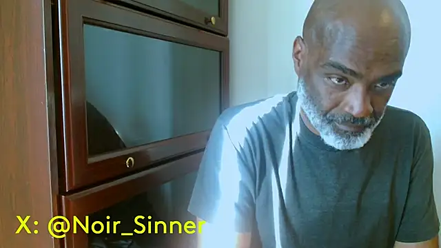 Snapshot of sinnernoir chatting on 05-17-26, 09:44 sinnernoir online show from 05-17-26, 09:44
