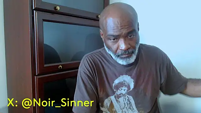 Snapshot of sinnernoir chatting on 05-19-26, 06:14 sinnernoir online show from 05-19-26, 06:14