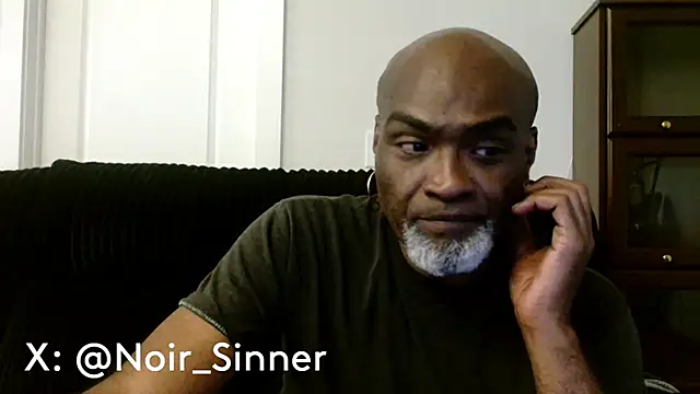 Snapshot of sinnernoir chatting on 06-02-26, 12:34 sinnernoir online show from 06-02-26, 12:34