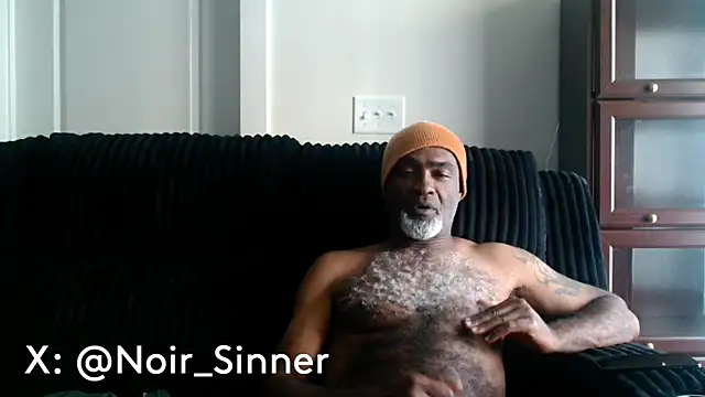 Snapshot of sinnernoir chatting on 06-04-26, 03:18 sinnernoir online show from 06-04-26, 03:18