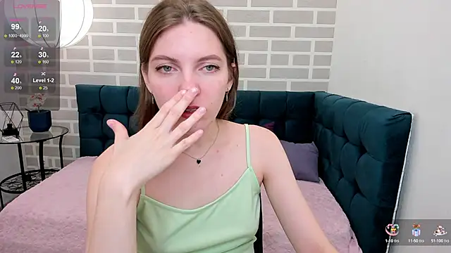 marie reyes  online show from 09-10-25, 01:27