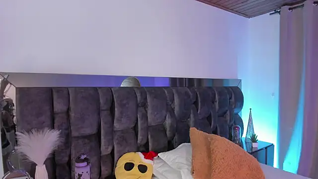 CarolHorny 1 online show from 12-22-25, 02:08