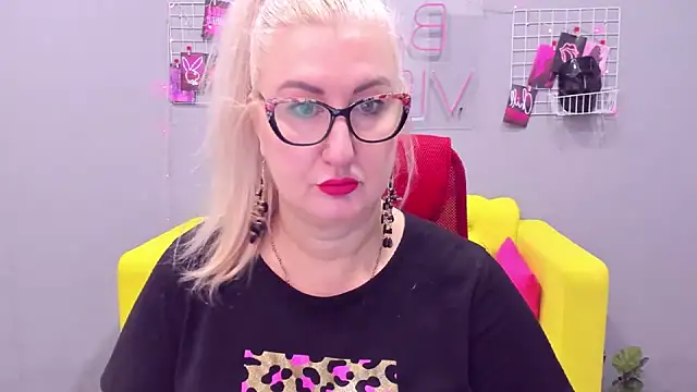 ChristyBrooks online show from 01-11-25, 07:17