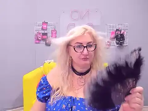 ChristyBrooks online show from 01-20-25, 09:22