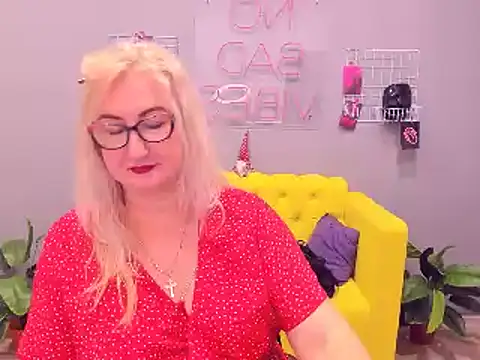 ChristyBrooks online show from 01-21-25, 03:10