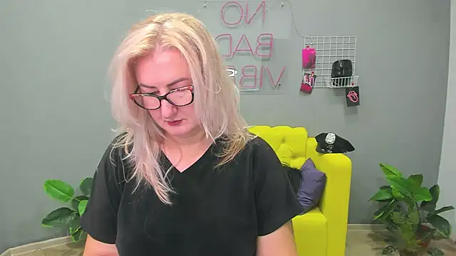 ChristyBrooks online show from 01-28-25, 12:11