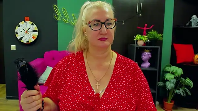 ChristyBrooks online show from 02-06-25, 07:18