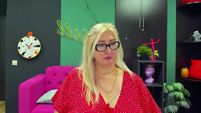 ChristyBrooks online show from 02-12-25, 07:13