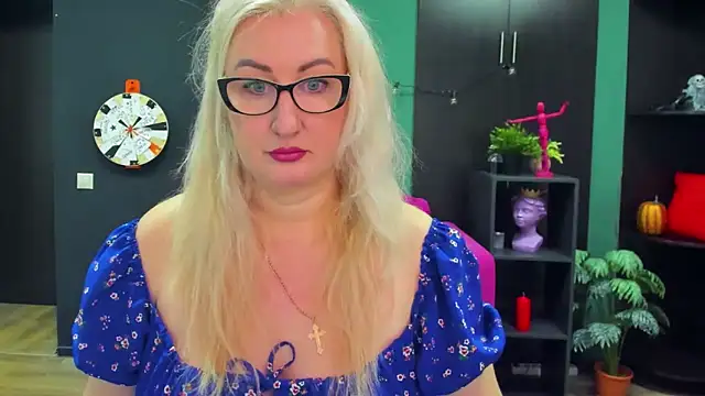 ChristyBrooks online show from 02-21-25, 12:28