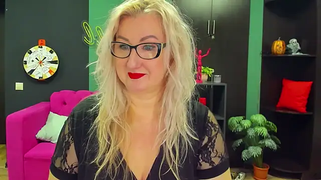 ChristyBrooks online show from 03-21-25, 01:12