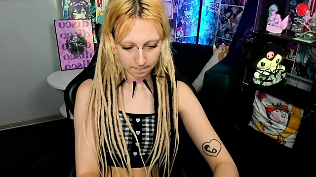 Snapshot of Lexy-Woorhez chatting on 03-15-25, 02:12 Lexy-Woorhez online show from 03-15-25, 02:12