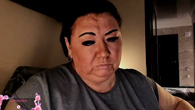 SexxyDreams1 online show from 09-19-25, 05:09