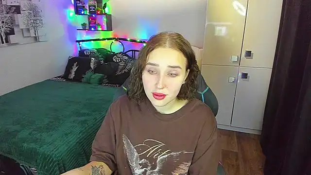 LinaTruly online show from 02-05-26, 09:41