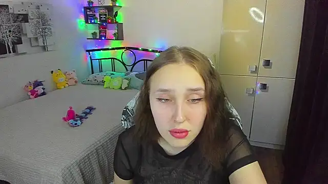 LinaTruly online show from 04-20-26, 09:27