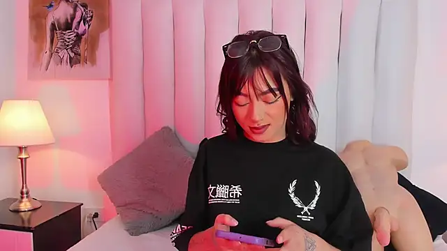 chloe wilson7 online show from 04-20-26, 11:57