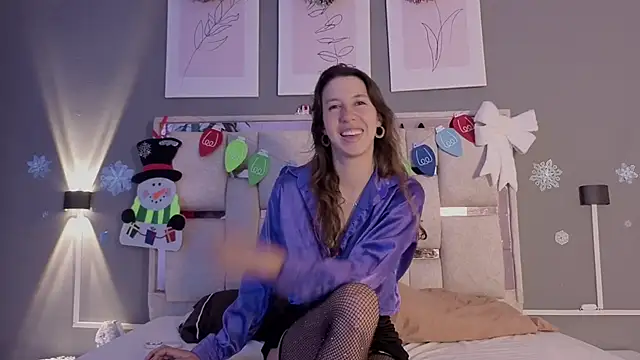 jolie lov online show from 11-25-25, 01:33