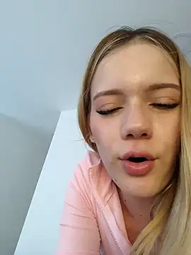 NicoleCut online show from 02-18-25, 02:06