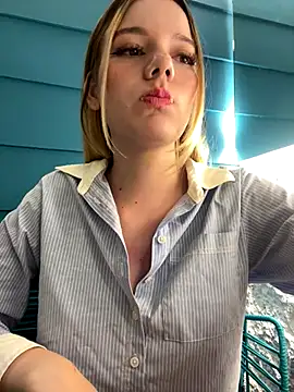 NicoleCut online show from 10-11-25, 11:03