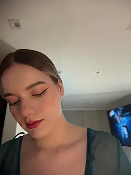 NicoleCut online show from 05-16-26, 09:17