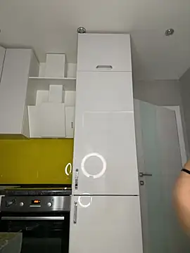 Snapshot of VelvetVixenI chatting on 02-15-25, 07:38 VelvetVixenI online show from 02-15-25, 07:38