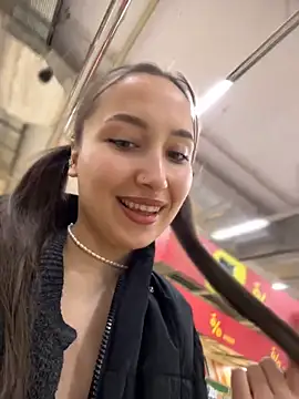 Snapshot of VelvetVixenI chatting on 01-07-26, 04:20 VelvetVixenI online show from 01-07-26, 04:20