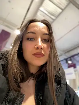 Snapshot of VelvetVixenI chatting on 01-17-26, 04:43 VelvetVixenI online show from 01-17-26, 04:43