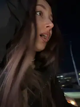 Snapshot of VelvetVixenI chatting on 03-04-26, 04:35 VelvetVixenI online show from 03-04-26, 04:35