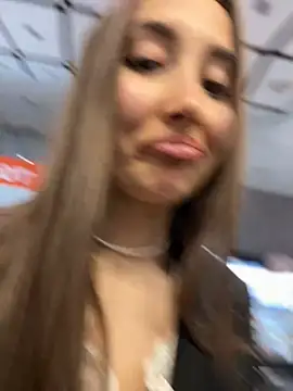 VelvetVixenI online show from 04-29-26, 04:44