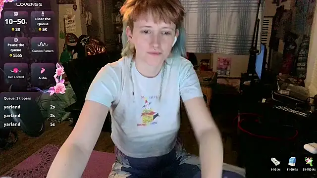  hellostormy  online show from 02-10-25, 08:42