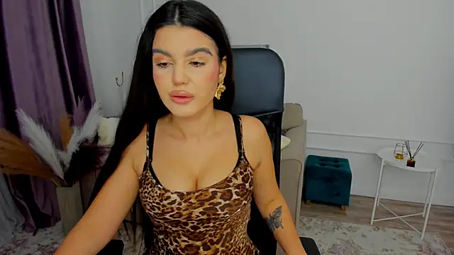 AlluringAriel online show from 02-06-25, 03:27