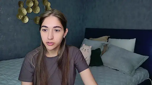 Teresa Stane online show from 02-18-25, 05:31