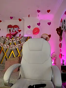 Aurora Brownn online show from 02-19-25, 10:23