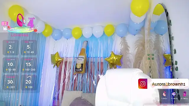 Aurora Brownn online show from 09-30-25, 04:39