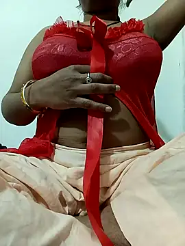 Snapshot of Haniya-143 chatting on 01-28-25, 10:23 Haniya-143 online show from 01-28-25, 10:23