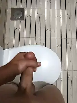 Snapshot of ahme_bebo chatting on 12-11-24, 08:18 ahme bebo online show from 12-11-24, 08:18