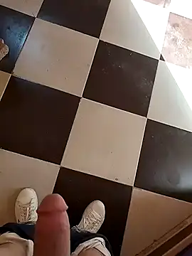 Snapshot of ahme_bebo chatting on 12-31-24, 10:04 ahme bebo online show from 12-31-24, 10:04